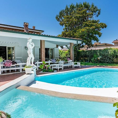 Beautiful Home In Fiumicino With Wifi エクステリア 写真