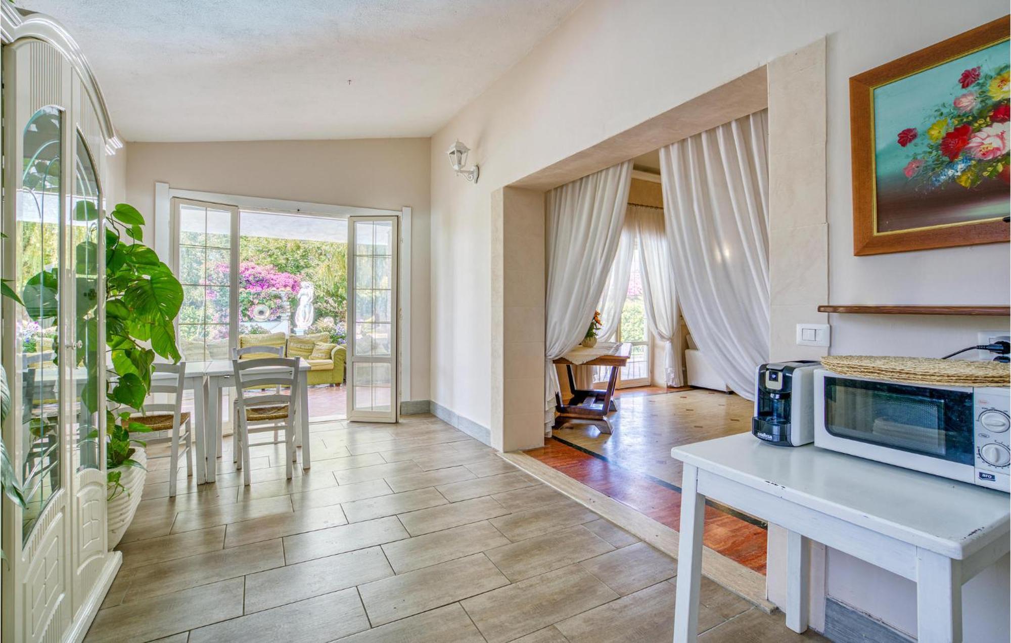 Beautiful Home In Fiumicino With Wifi エクステリア 写真